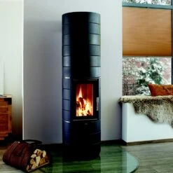 Guss-Speicherofen Leda Colona Mit Schamottekern -Lotus Fireplace Shop leda colona frei schwarz amb001 1000 1280x1280