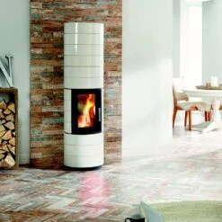 Guss-Speicherofen Leda Colona Mit Schamottekern -Lotus Fireplace Shop leda colona frei weiss amb002 1000 1280x1280